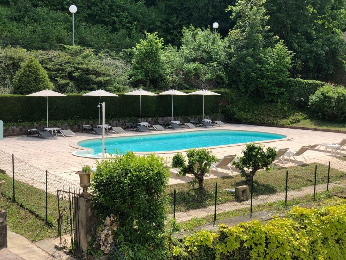 בורבון-לה-בה Hotel Et Studios D'Orfeuil מראה חיצוני תמונה