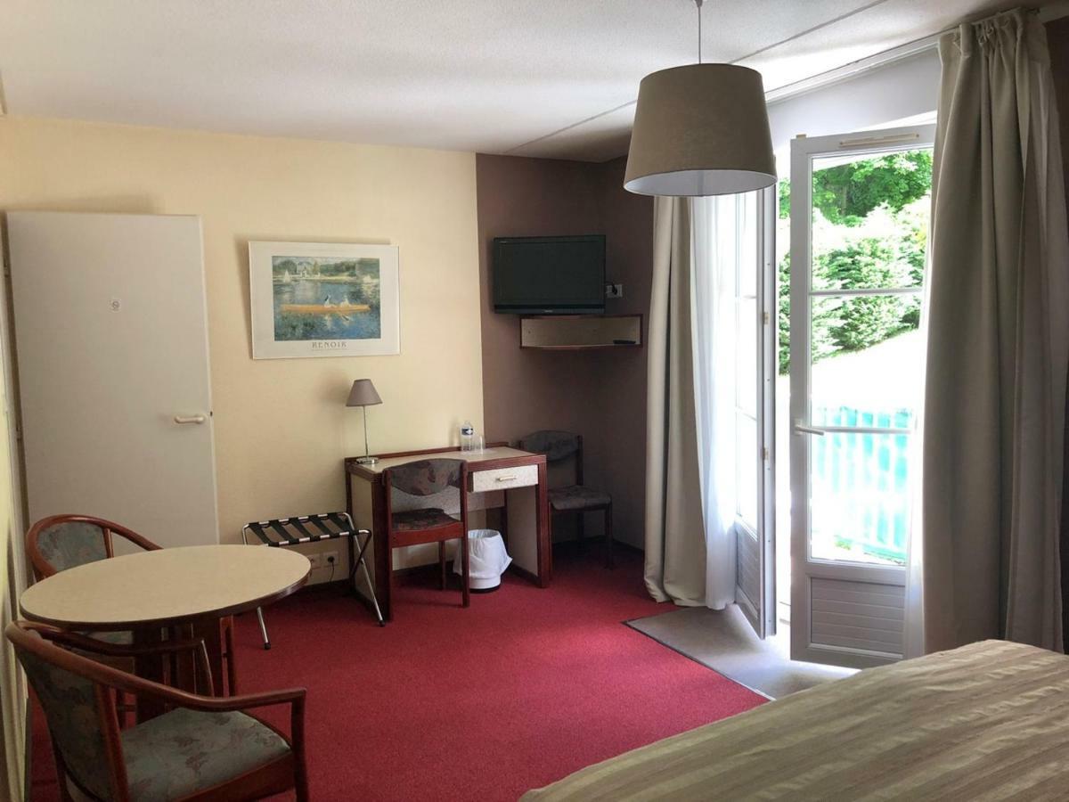 בורבון-לה-בה Hotel Et Studios D'Orfeuil מראה חיצוני תמונה
