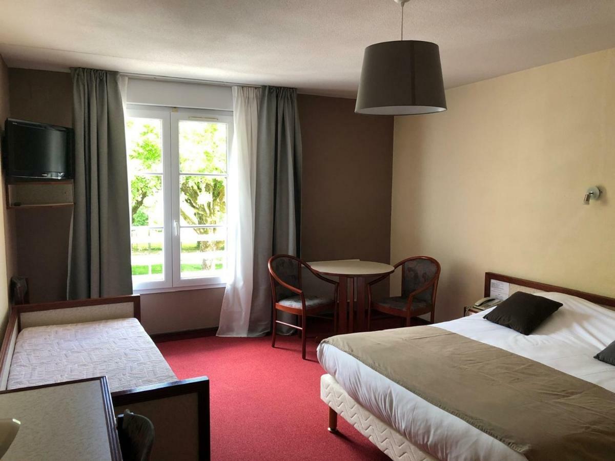 בורבון-לה-בה Hotel Et Studios D'Orfeuil מראה חיצוני תמונה